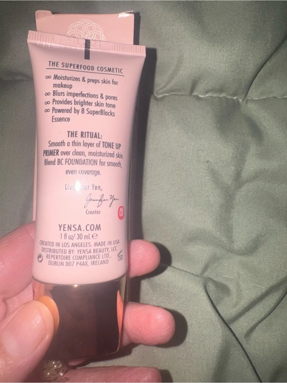 Yensa Essential Glow Tone Up Primer color + face new